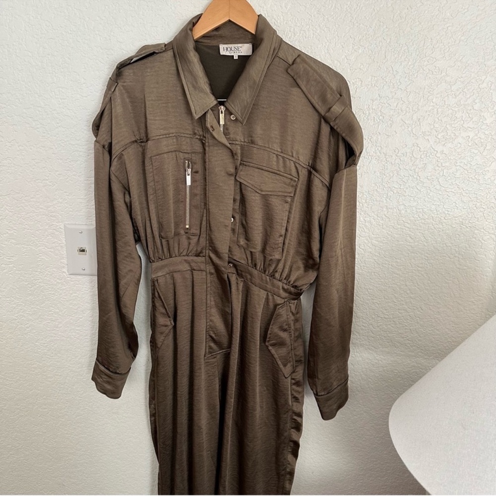 House of CB '❗️Antonella' Satin Jumpsuit
size small - Picture 5 of 13